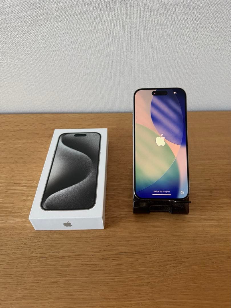 Apple iPhone15Pro white USA 無音 256GB