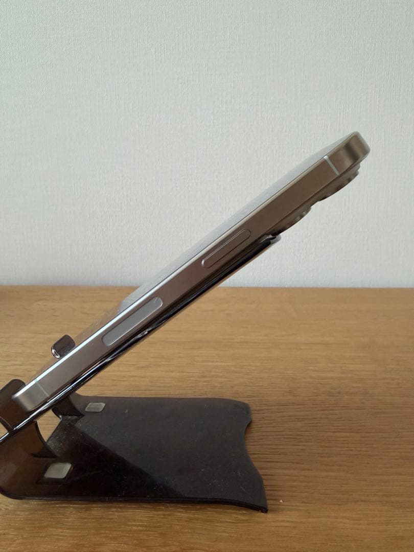 Apple iPhone15Pro white USA 無音 256GB