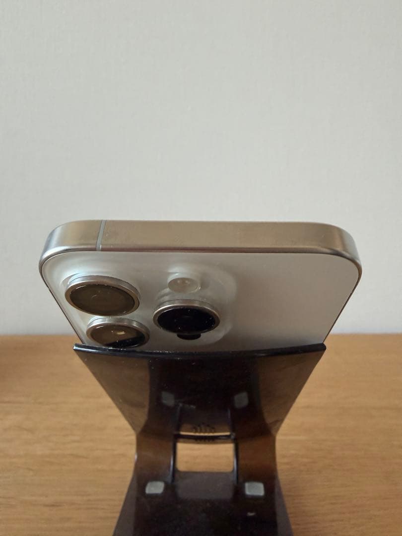 Apple iPhone15Pro white USA 無音 256GB