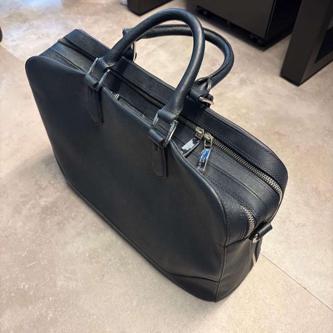 ペッレモルビダ　ビジネスバッグ　ネイビー　ショルダーストラップ付