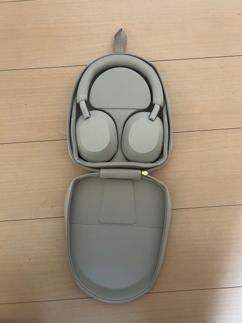 sony wh1000xm5 ヘッドホン ソニー ワイヤレス テテV 着用モデル