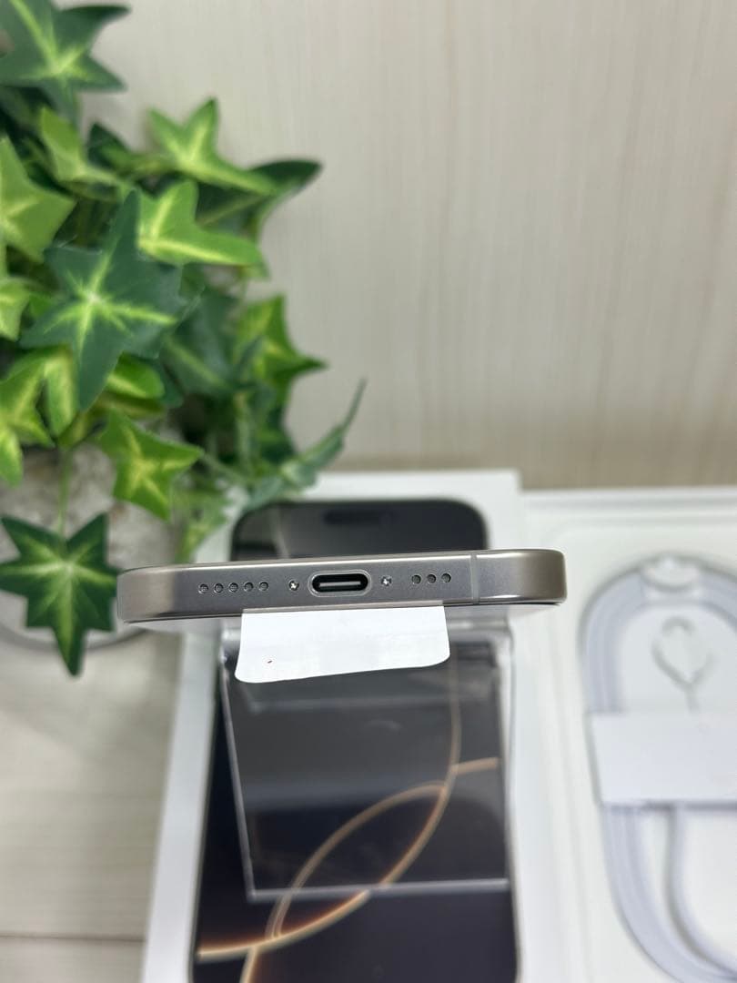 ✅【ほぼ未使用】⭐️iPhone 16 Pro ナチュラル❣️国内版・100％