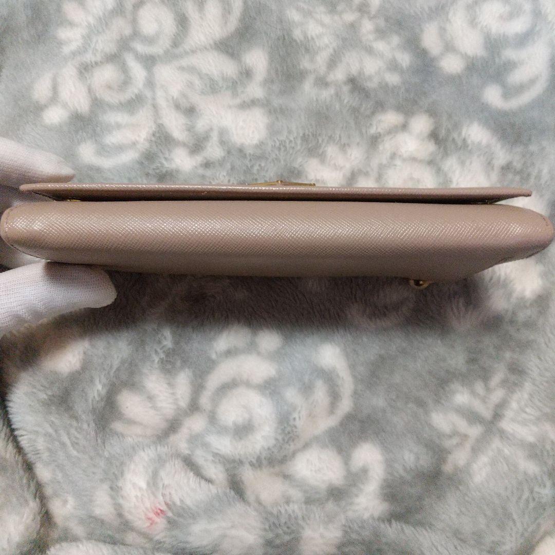 PRADA サフィアーノレザー 三角ロゴ長財布 ベージュ系