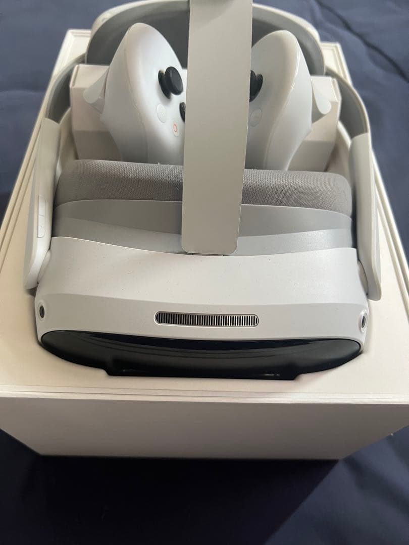 PICO4UltraVRヘッドセット +トラッカー2個×2