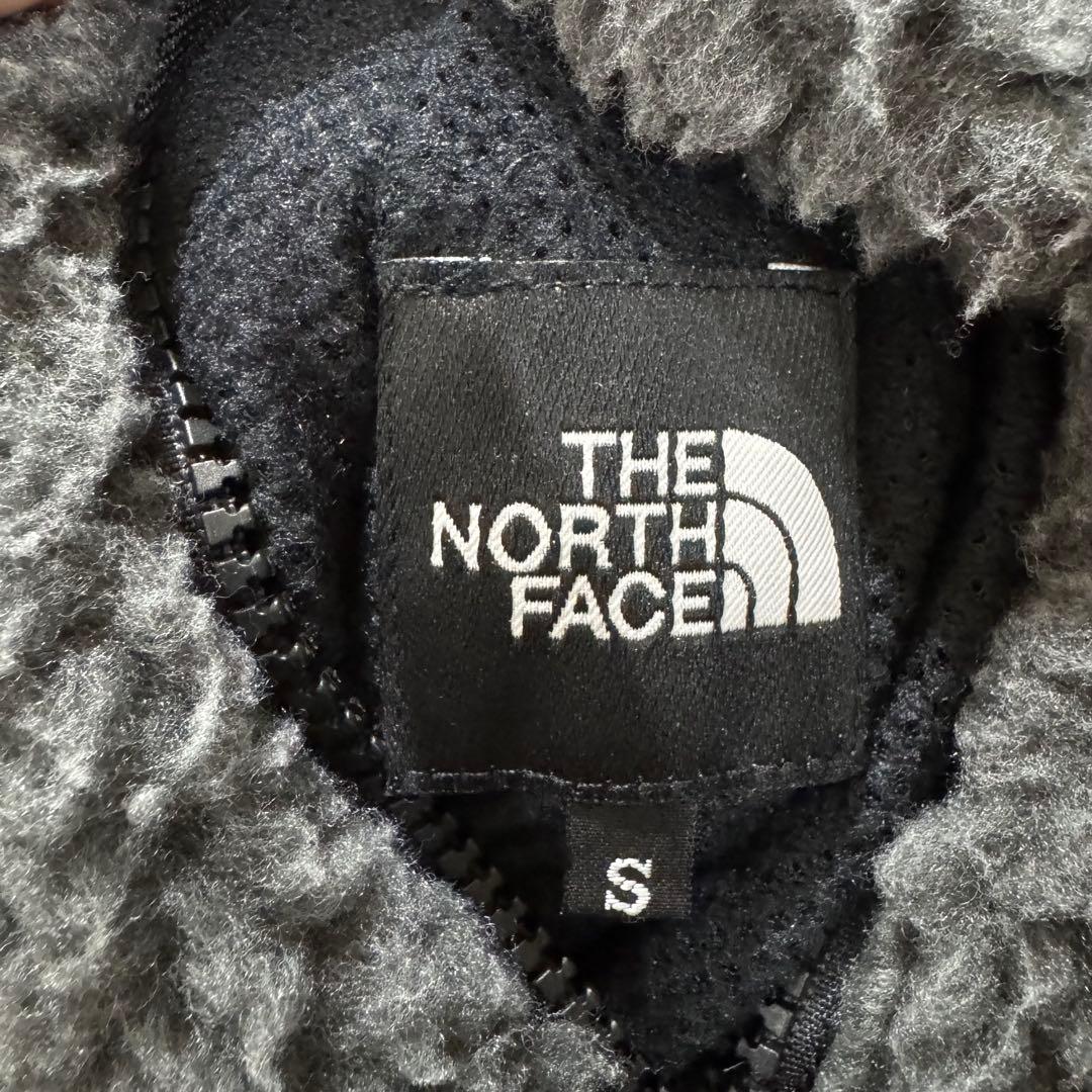 とらおさま　ノースフェイス　リバーシブル エクストリームパイルベスト　s