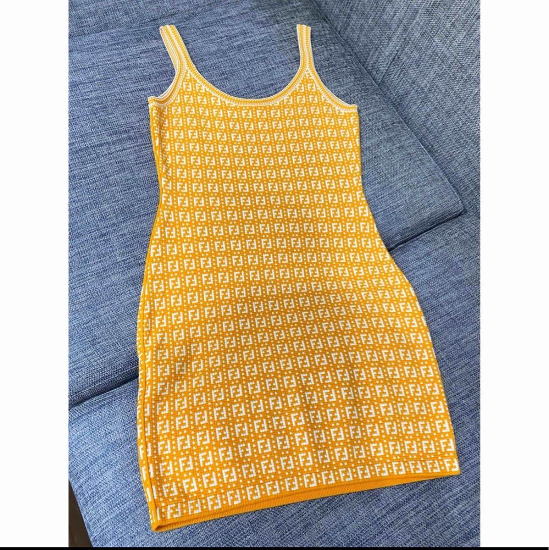 FENDI ロゴワンピース ドレス ノースリーブ 総柄