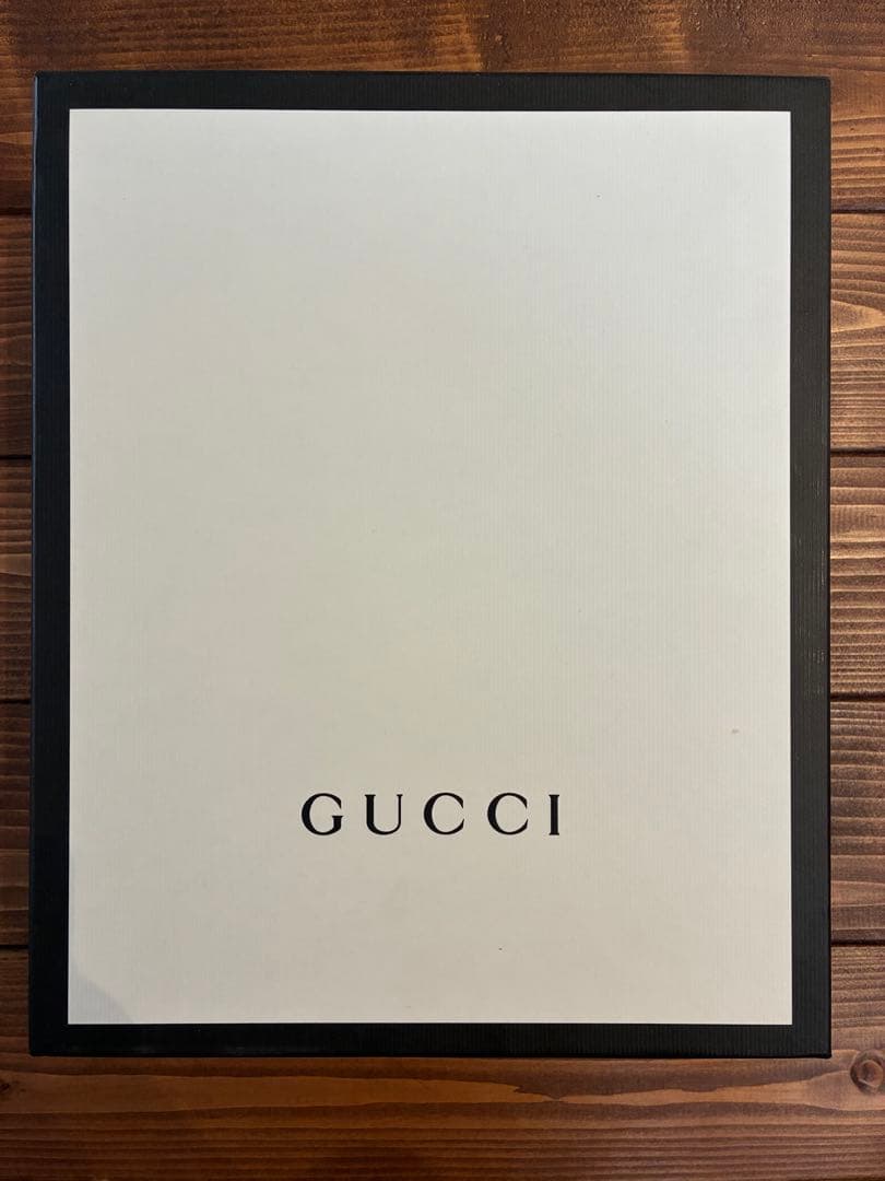 あ*様 Gucci GG エンボスミニバッグ ショルダーバッグ