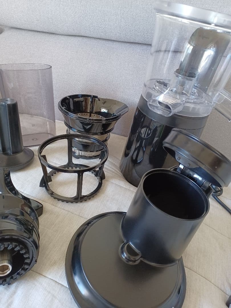 Cuisinart スロージューサー