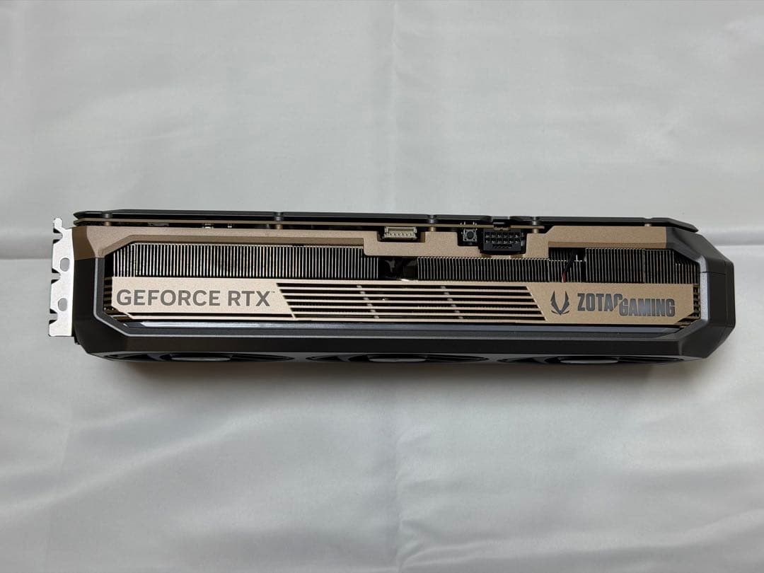 グラフィックボード・グラボ・ビデオカード ZOTAC GAMING GeForce RTX5080 AMP Extreme