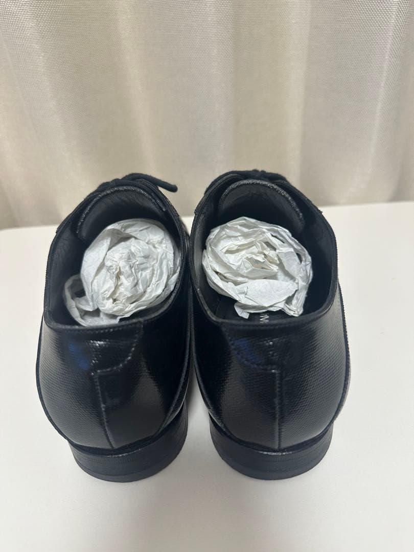 D&G 黒レザー ドレスシューズ 先細りデザイン