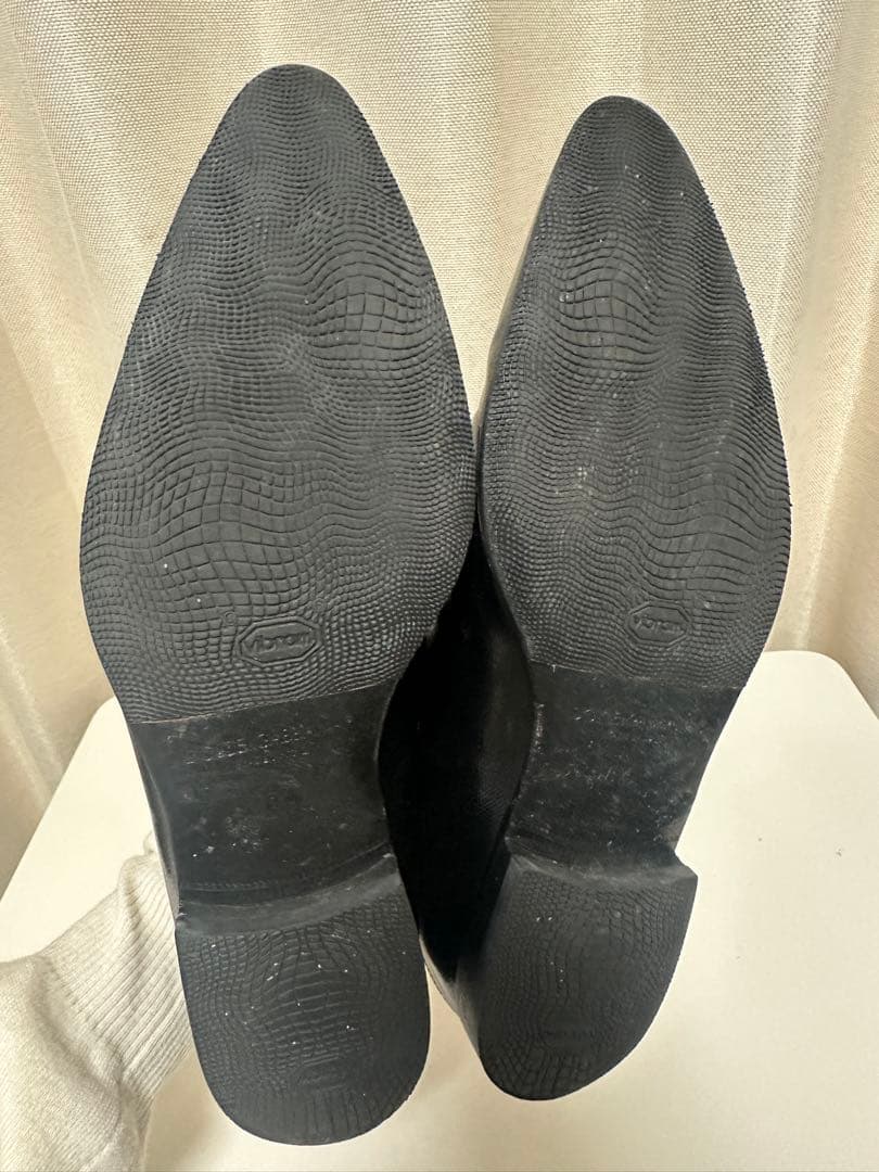 D&G 黒レザー ドレスシューズ 先細りデザイン