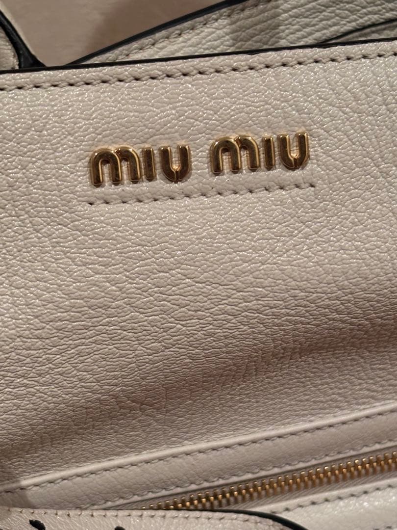 miumiu マドラス レザー 2WAY ハンドバッグ ショルダーバッグ