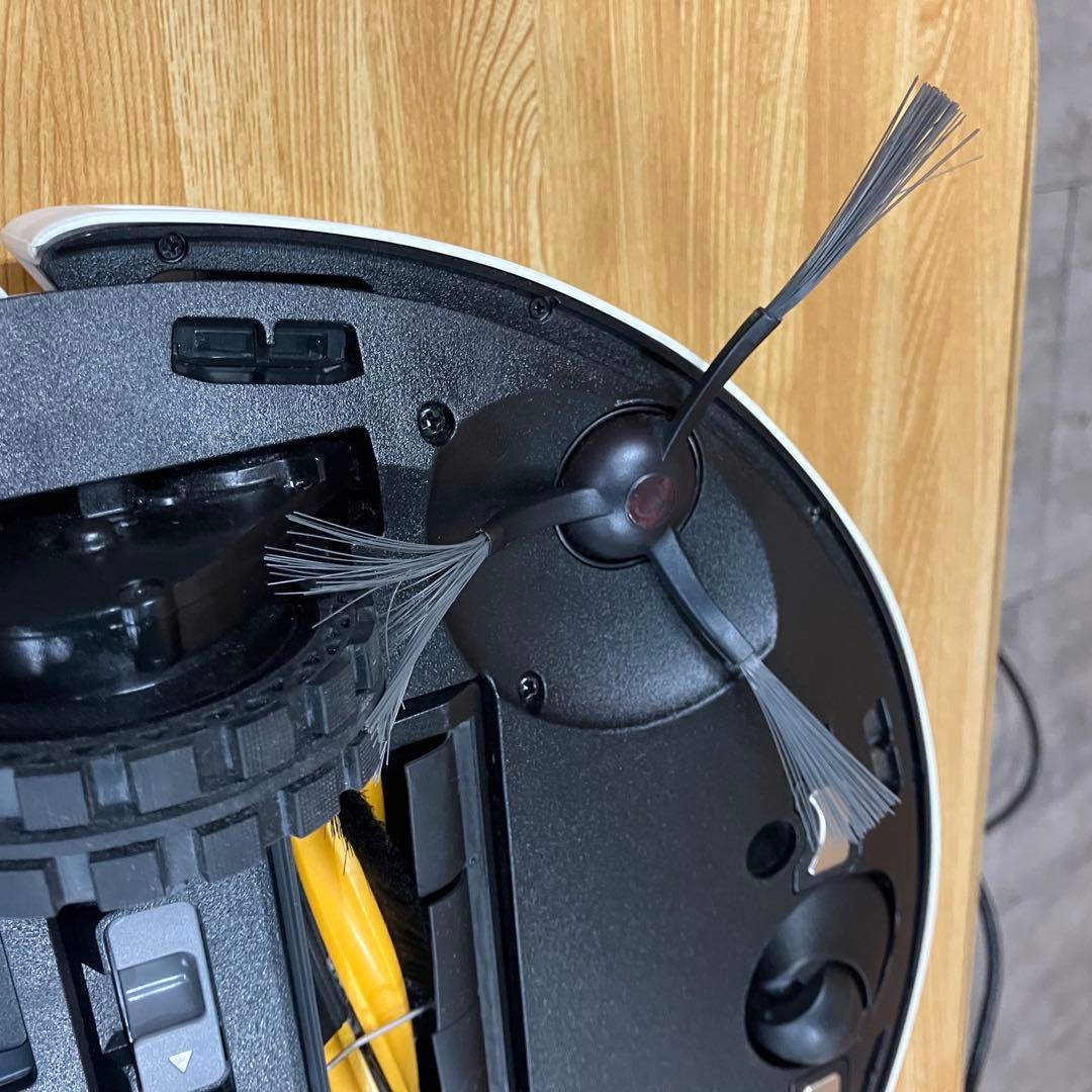 一都三県限定　配送無料　ロボット掃除機　ECOVACS DEEBOT N8+