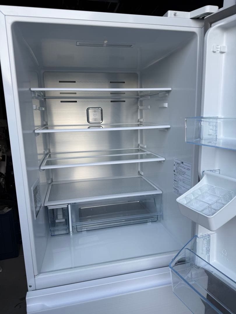 ramHisense 冷蔵庫 3ドア ホワイト　2024年製　美品