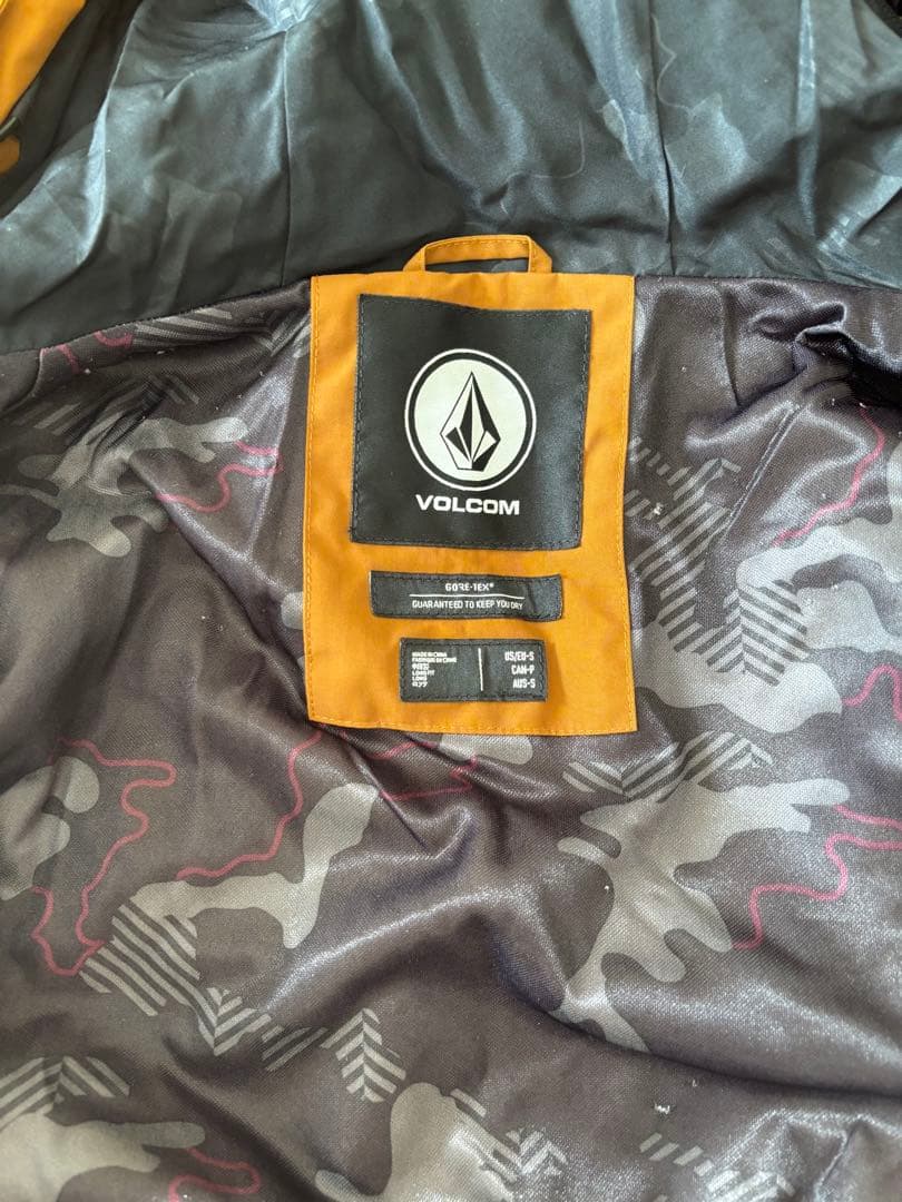 VOLCOM ゴアテックス スノーボードウェア