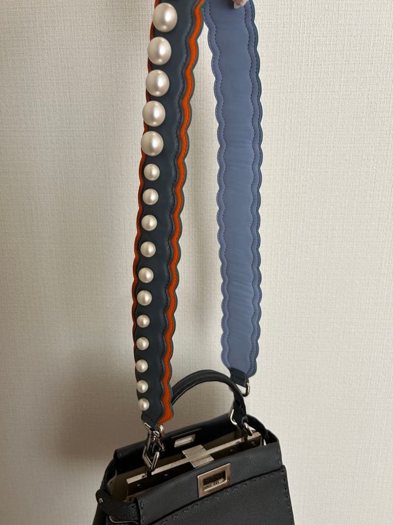 Fendi ストラップユー　パール
