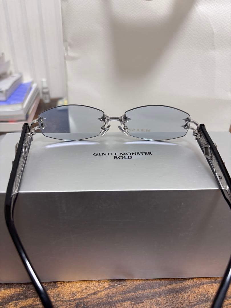 小物 GentleMonster BoldCollection Manifesto02