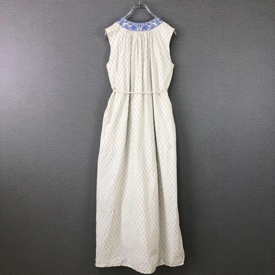 ヌキテパ DIA CHECK PRINT EMB DRESS M ECRU