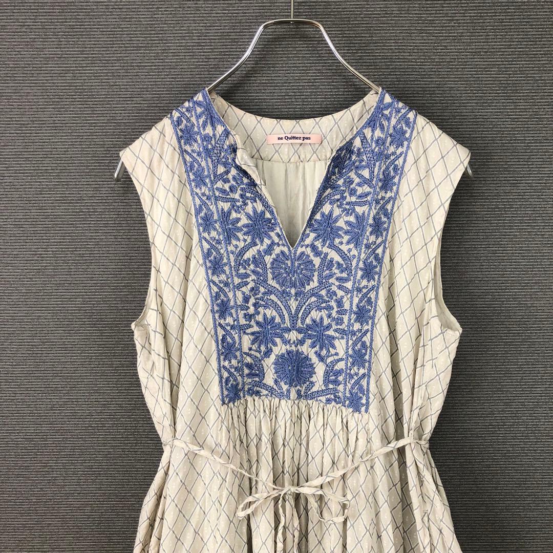 ヌキテパ DIA CHECK PRINT EMB DRESS M ECRU