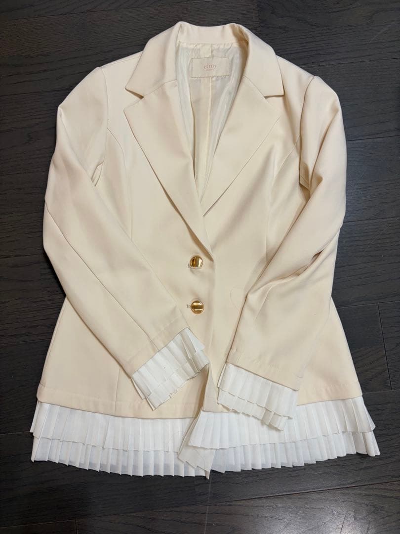 テーラードジャケット アイボリー　エイミーイストワール　袖裾フリル　新品