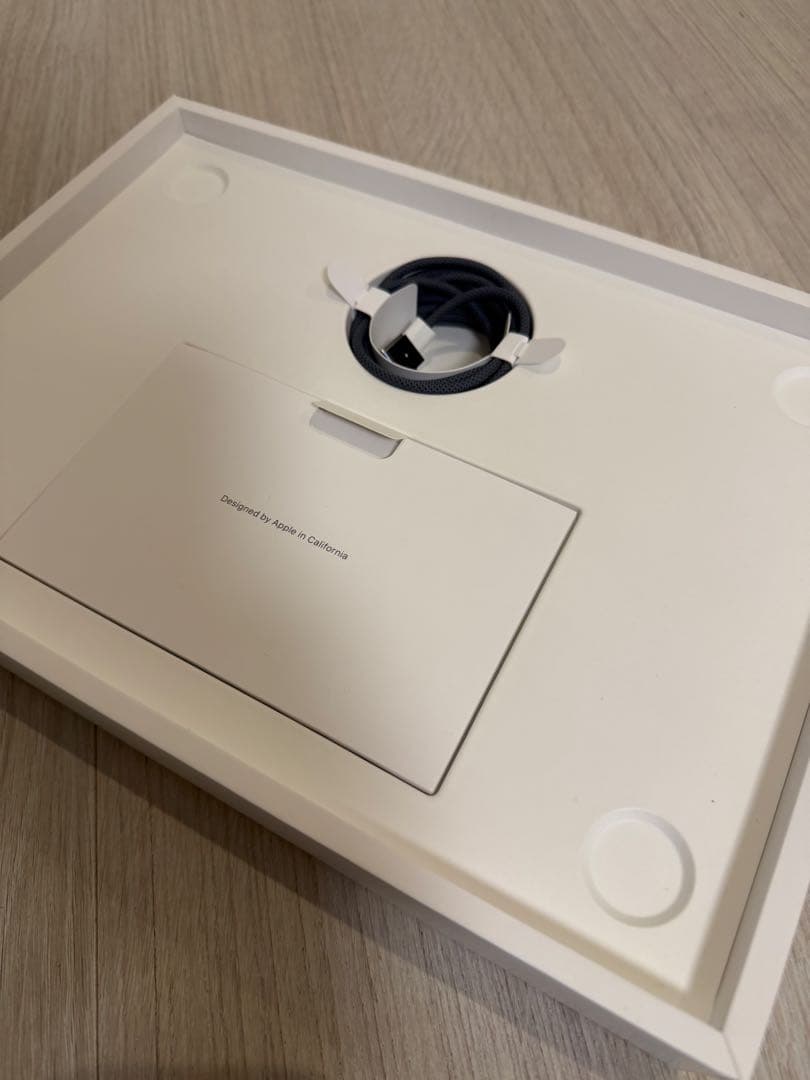 MacBook本体 M2 Macbook Air 256GB 8GB