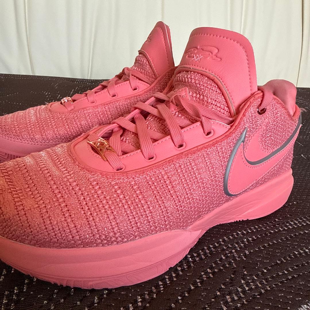レブロン20 ピンクダイヤモンド