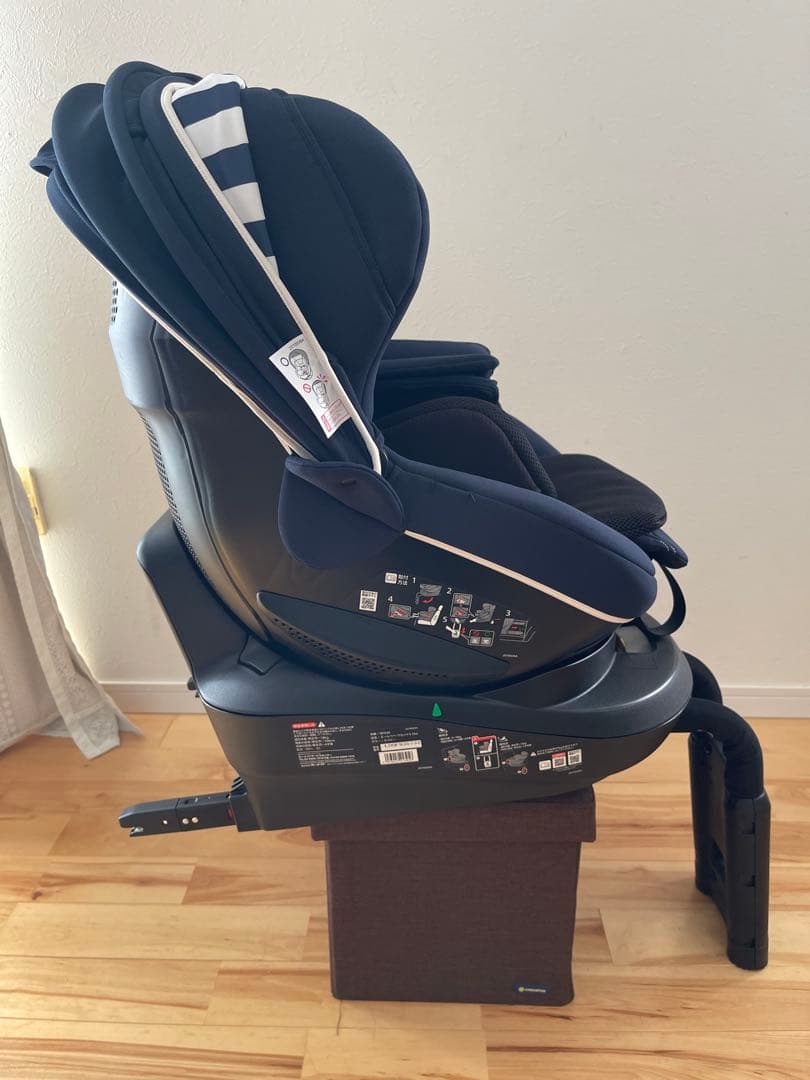 【美品】エールベベ クルット5 Oui isofix 新生児対応チャイルドシート