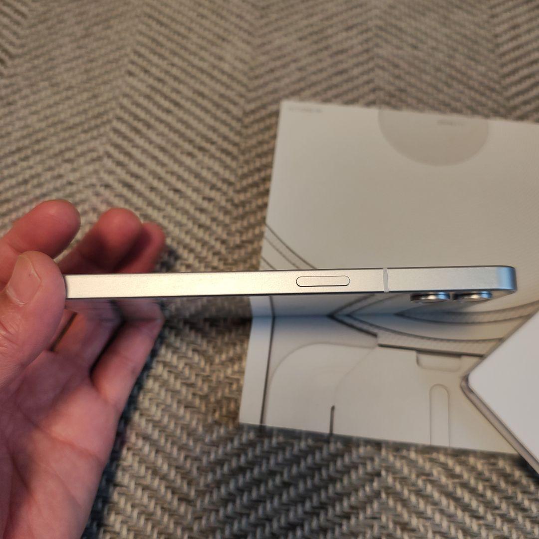 【美品】Nothing phone 1 【8GB 256GB】