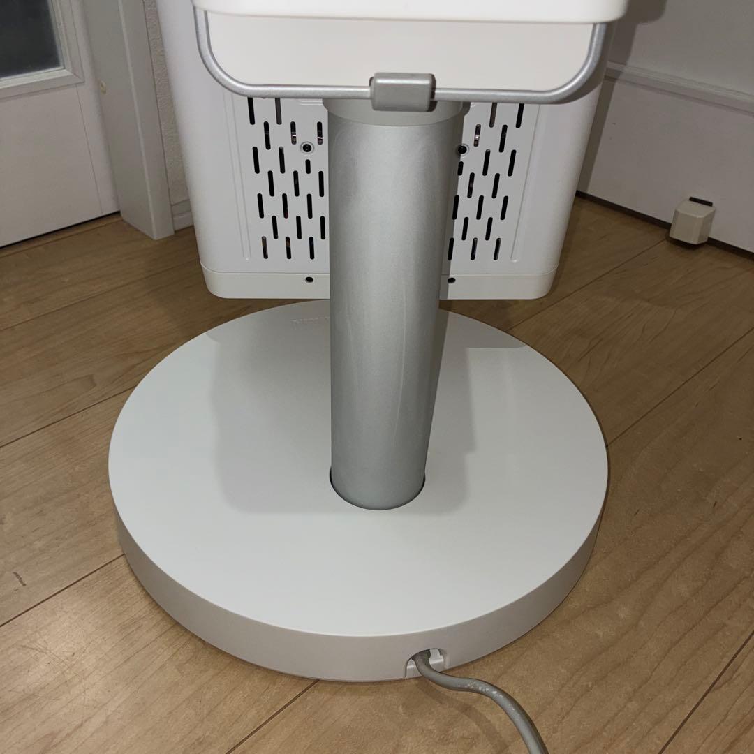 ダイキン セラムヒート CER11XS-W 人感センサー 首振り機能付き