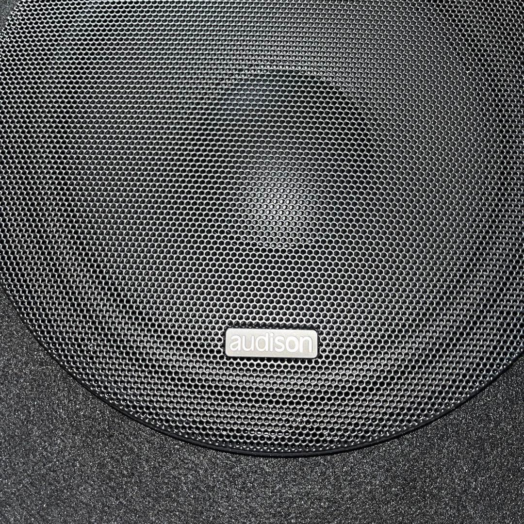 v*0様 audison ウーファー メッシュグリル　ゴルフ7専用