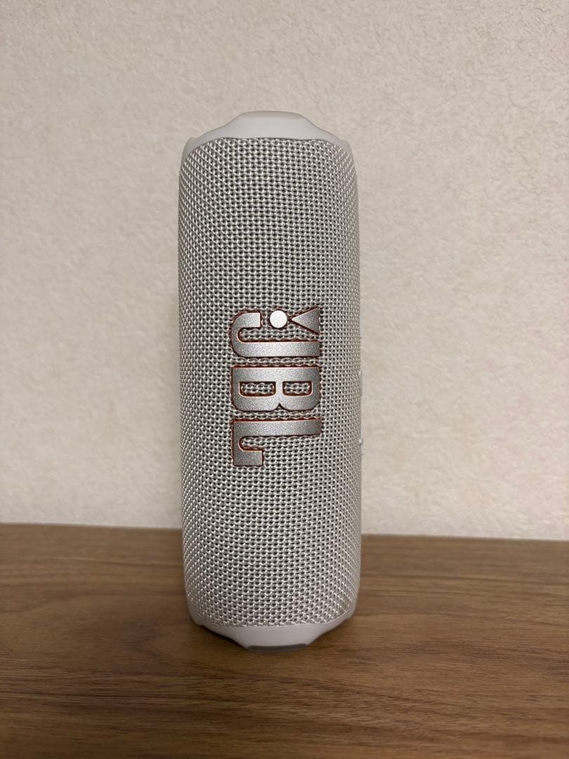 JBL FLIP 7/ストラップ・カラビナ付属/JBLFLIP7WHT