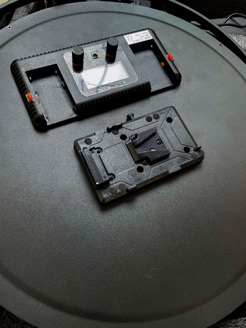 LEDライト　Fotodiox 【C-700RSV】　ビューティー　ユーチューブ