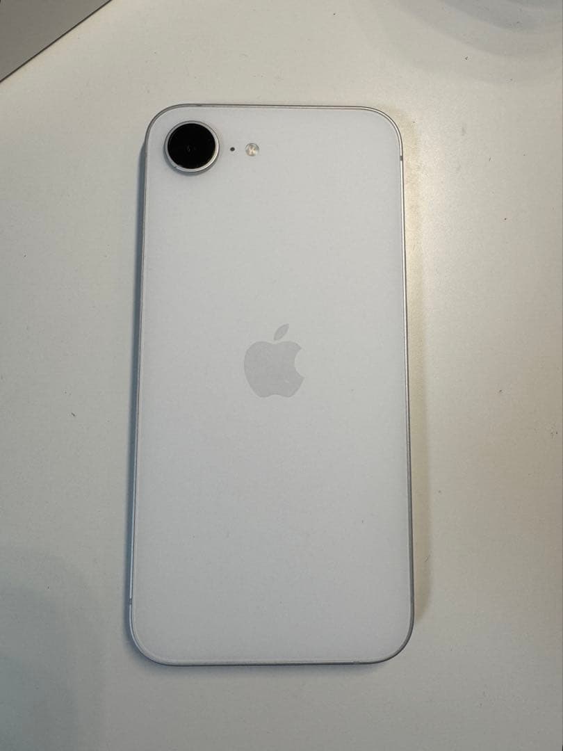 iPhone 16e ホワイト 128GB