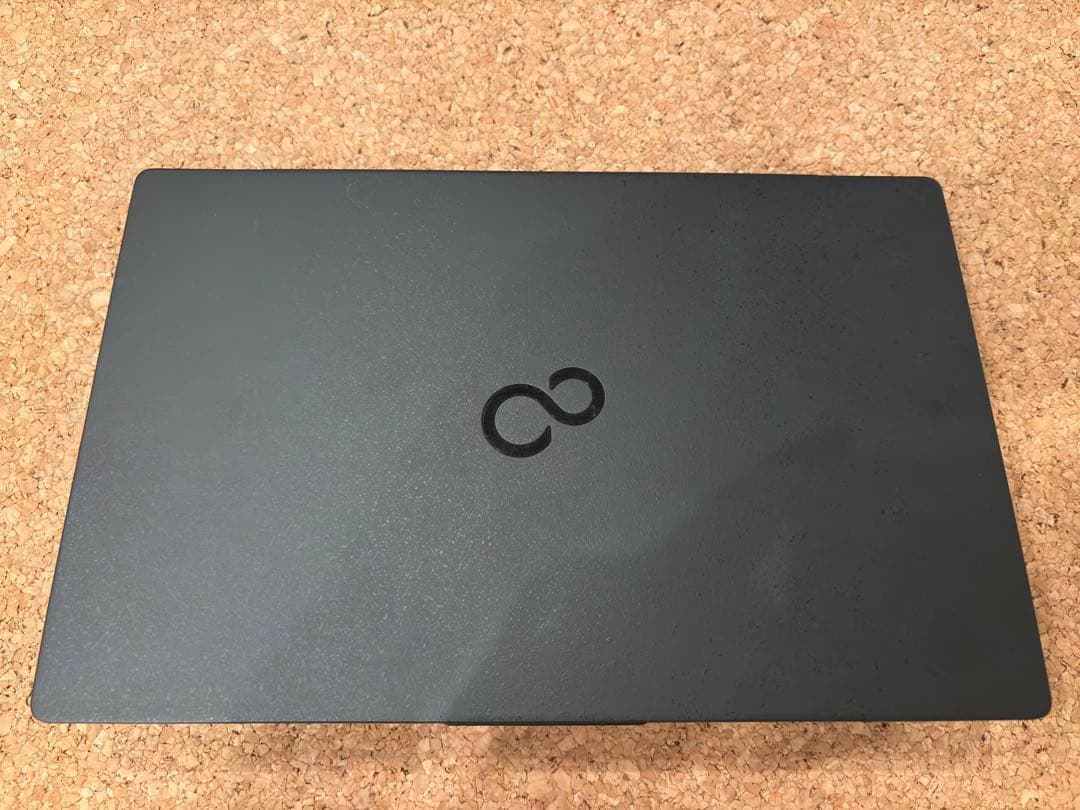 富士通 WU-X/E3 i7-1165G7 RAM16G SSD512G