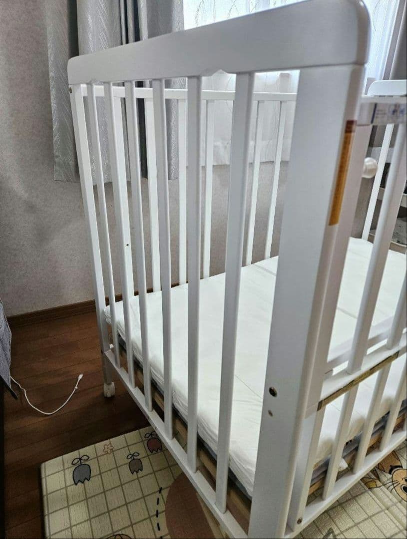 【再出品】木製ベビーベッド ホワイト
