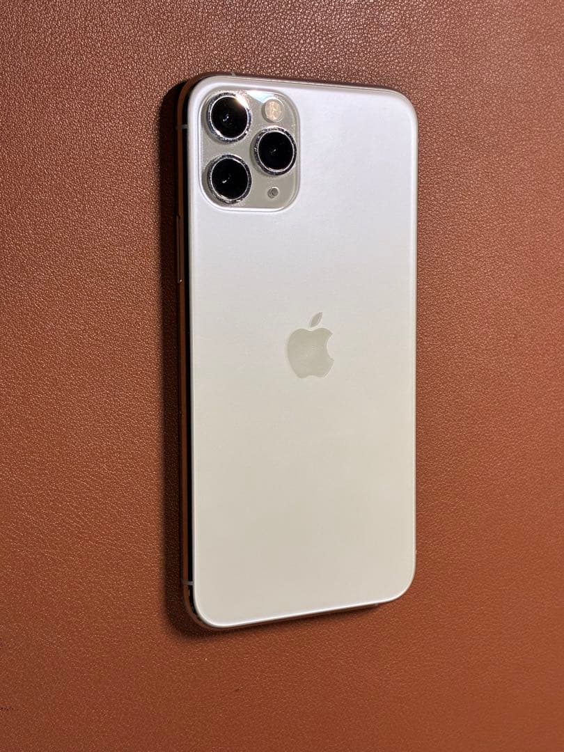 iPhone 11 Pro 256GB シルバー　バッテリー90%