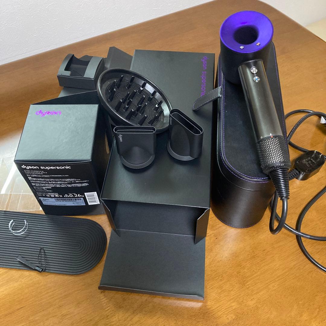 ダイソンヘアードライヤー