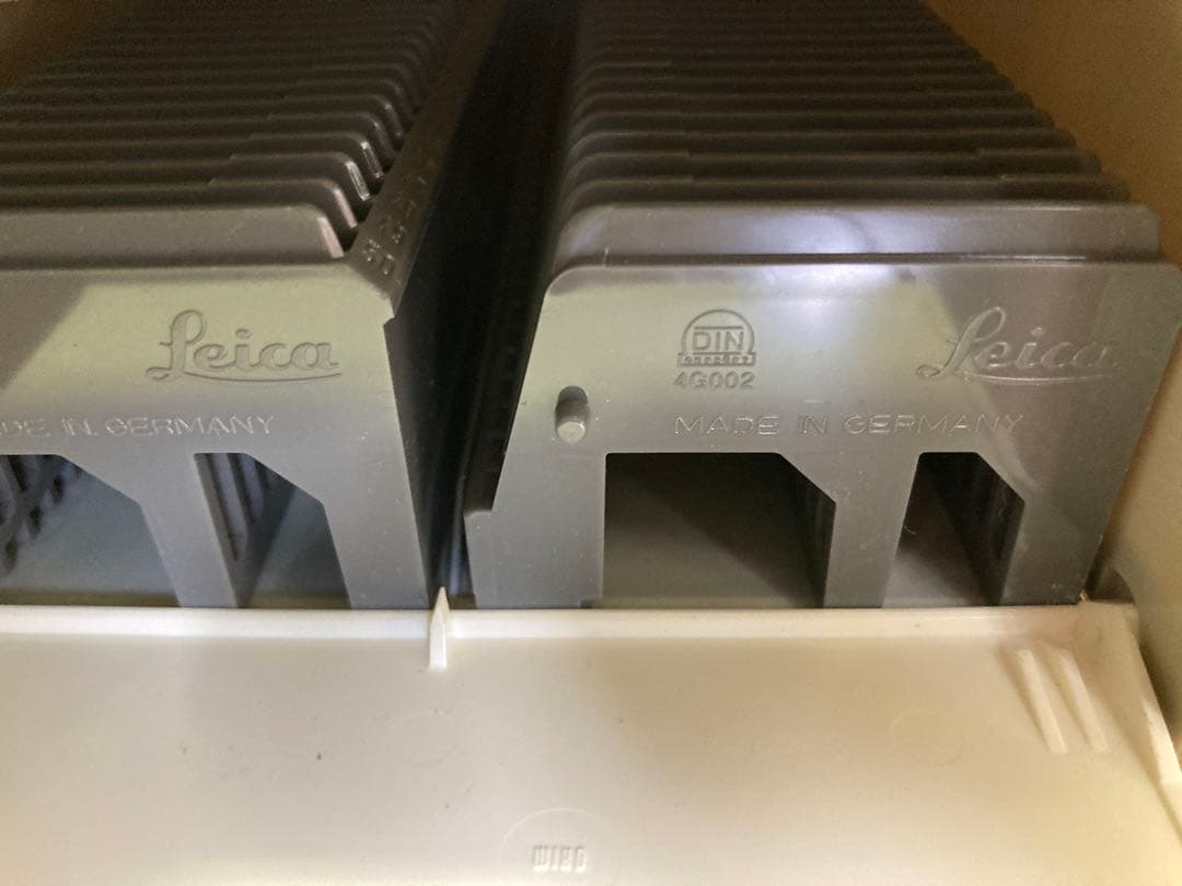 ☆ks☆ Leica PRADOVIT P 150 フィルムプロジェクター