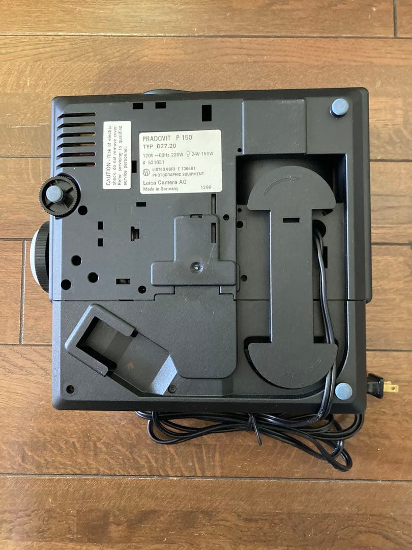 ☆ks☆ Leica PRADOVIT P 150 フィルムプロジェクター