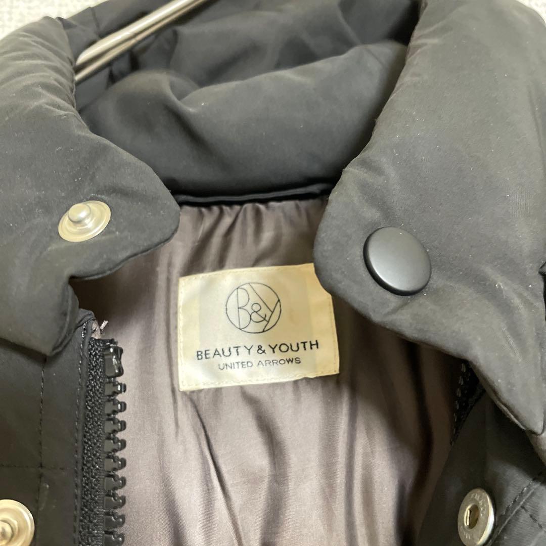 ビューティ＆ユース ダウンジャケット Mサイズ ブラック