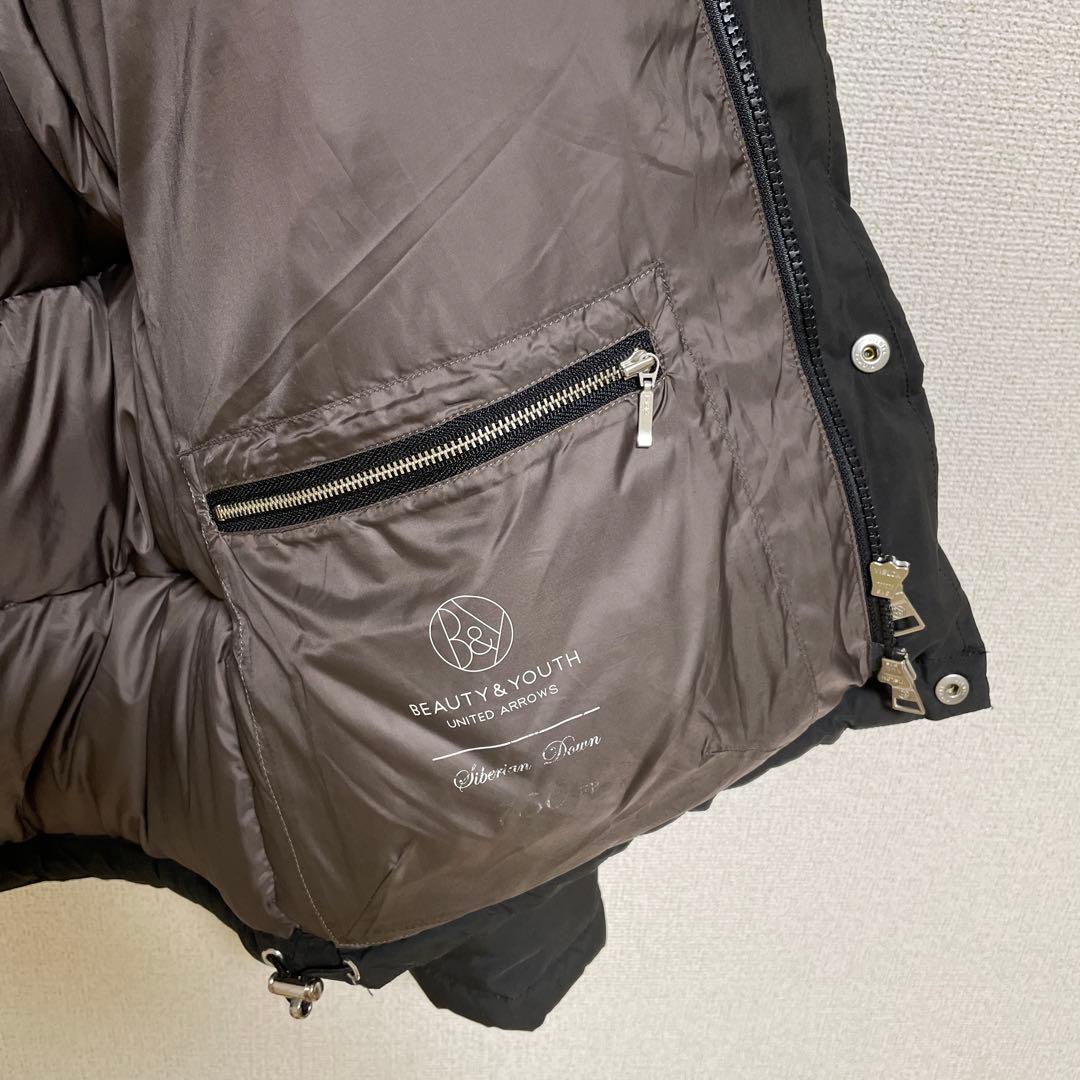 ビューティ＆ユース ダウンジャケット Mサイズ ブラック