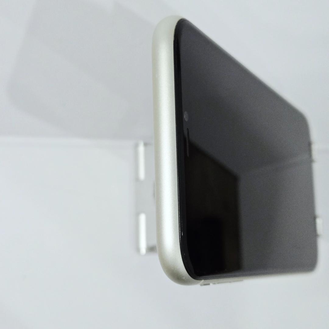 04 iPhone11 ホワイト SIMフリー
