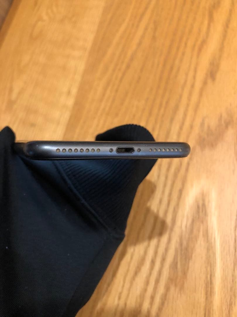 iPhone 8 Plus 64GB Docomo系　おまけ付き