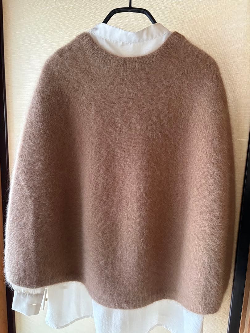 新品・タグ付き★BEARDSLEY ファーニットポンチョ