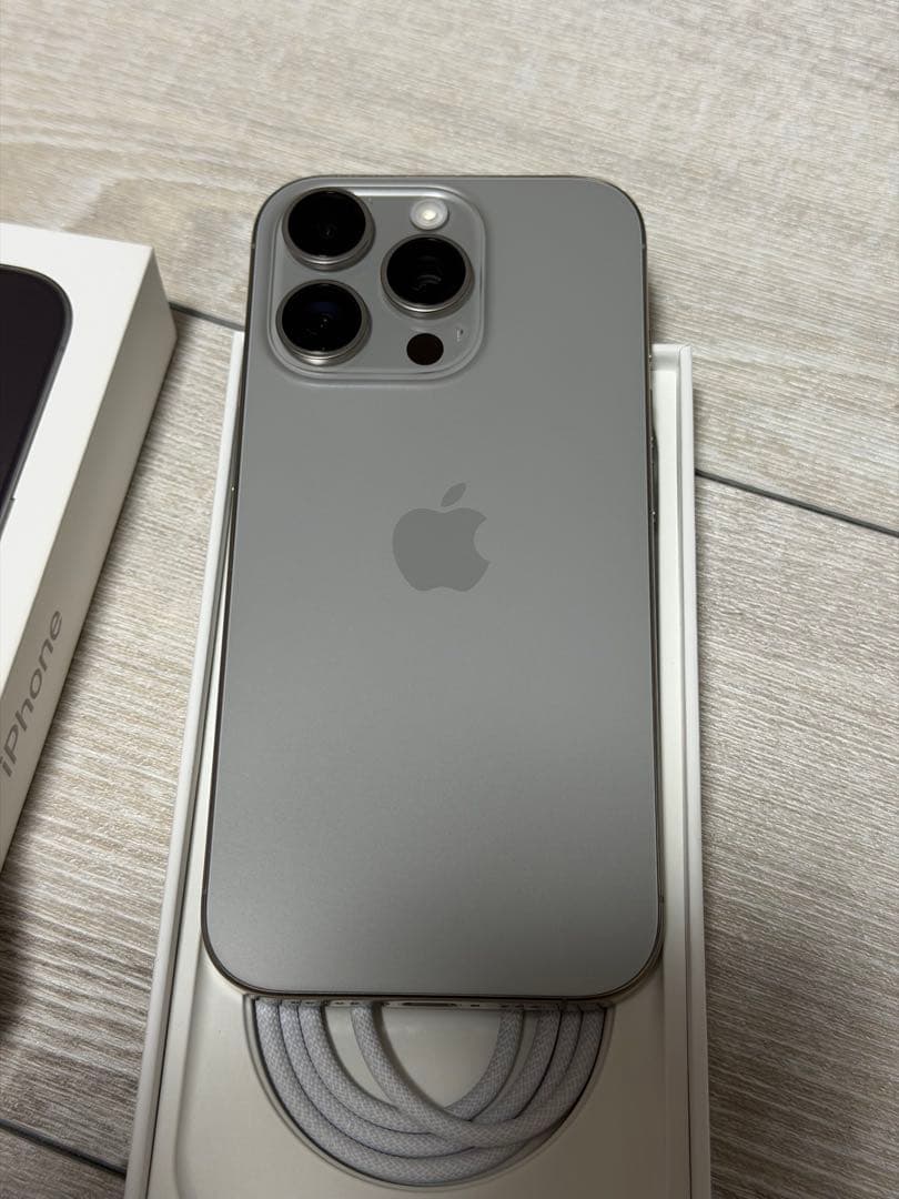 iPhone 16 Pro 128GB ナチュラルチタニウム Sim free