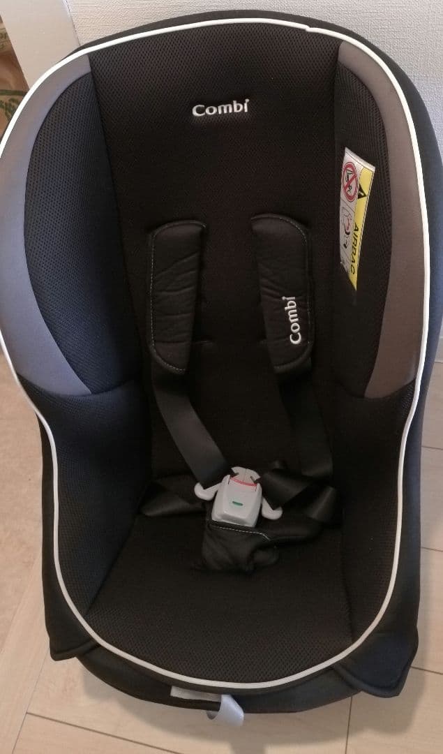 Combi チャイルドシート ミニマグランデ エッグショック UF CV-01X
