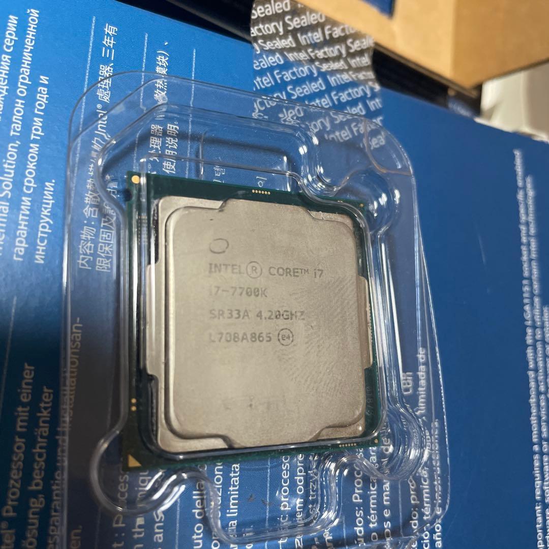 Intel Core i7-7700K 4.2GHz CPU 本体