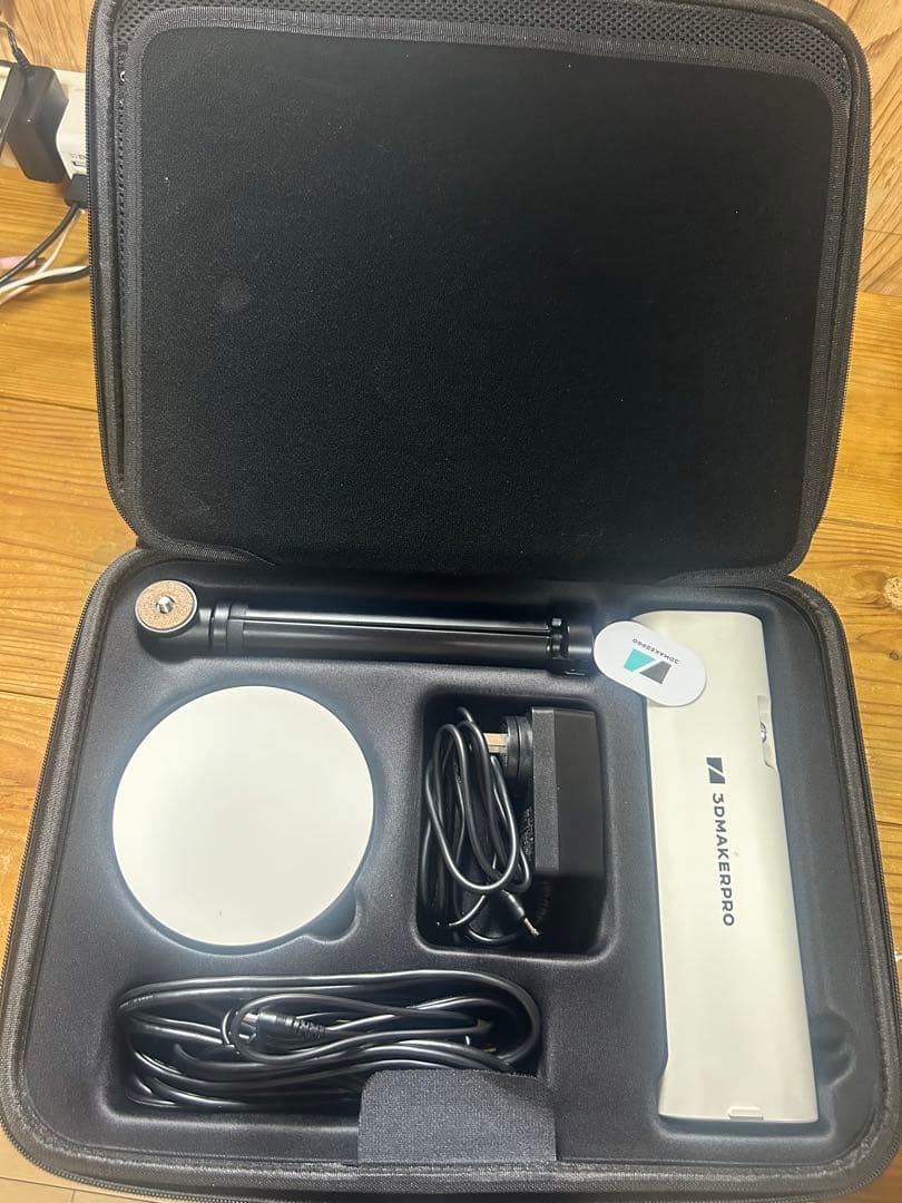 3DMAKERPRO 3Dレーザスキャナー 本体と付属品