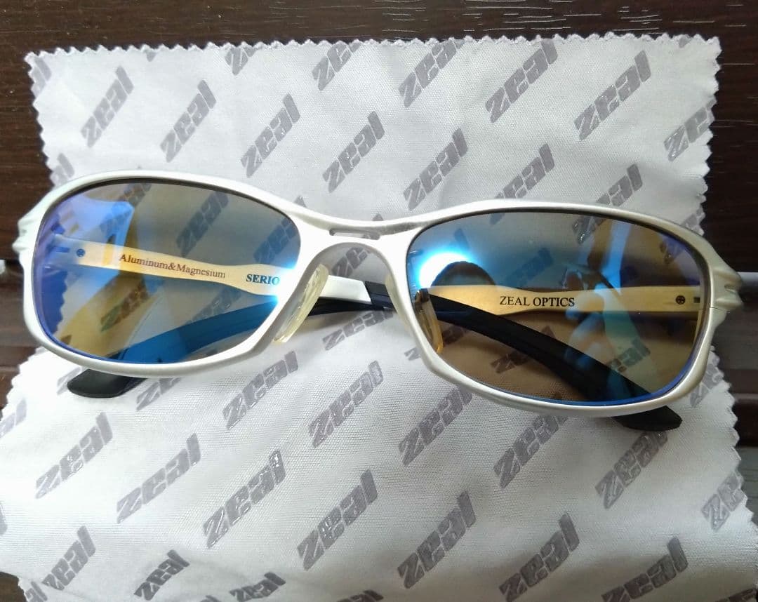 Zeal TALEX サングラス ケース付き