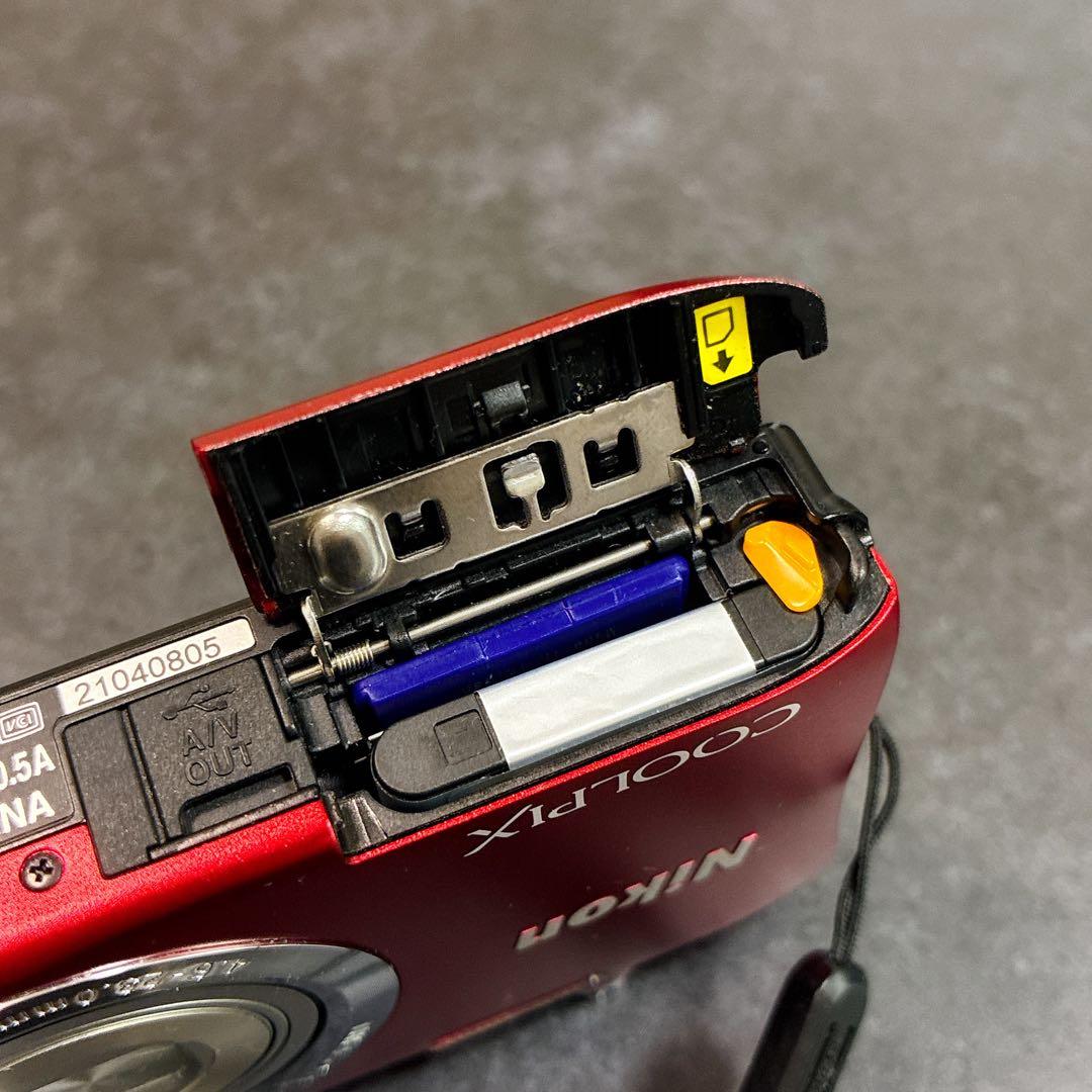 ニコン COOLPIX S2900 レッド 薄型コンデジ カメラ 充電器付き